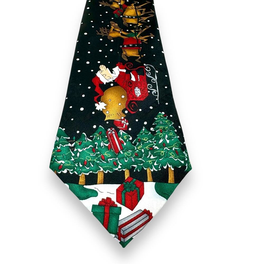 Vintage Christmas Tie Santa Reindeer Snow Hallmark Yule 3.75x57.5